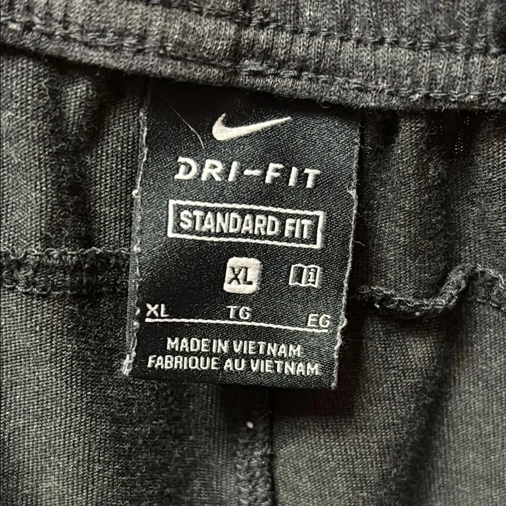 Nike Dark Grey Athletic Shorts Size: X Large